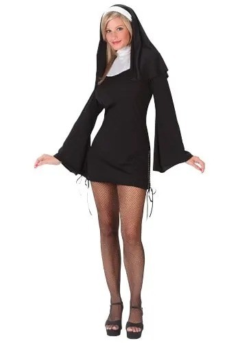 halloween-costume-naughty-nun