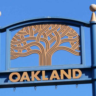 Oakland City Sign