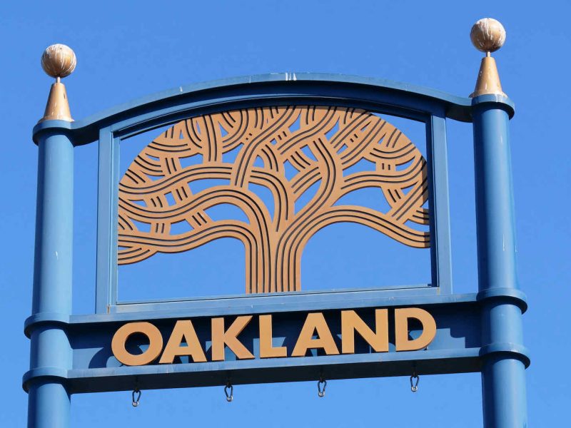 Oakland City Sign