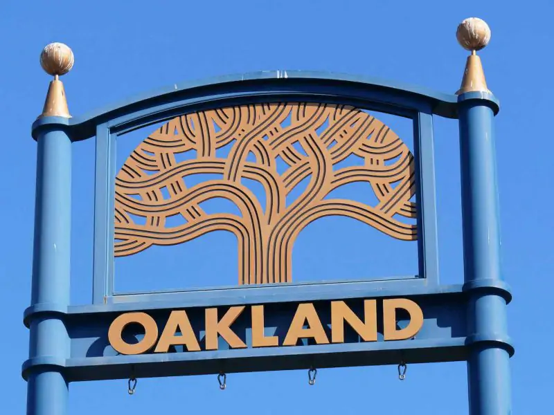 Oakland City Sign