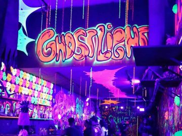 Halloween-Pub-Crawl-27